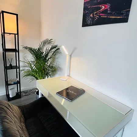 شقة Gemuetlich*nespresso*netflix*arbeitsplatz*parkplatz *